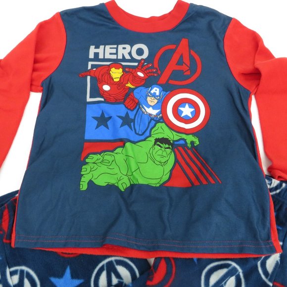 Marvel Avengers Pajama Set & Robe Kids Fleece Size 6 NWOT - Picture 2 of 7